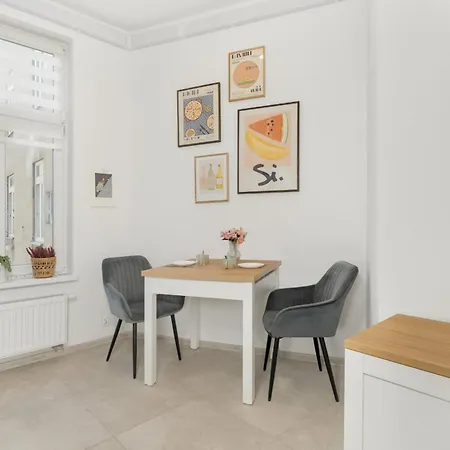 Szamarzewskiego 1 M4 Apartment Poznan