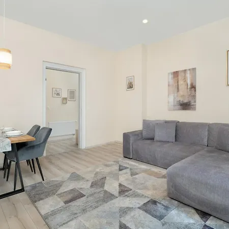 Szamarzewskiego 1 M4 Apartment *